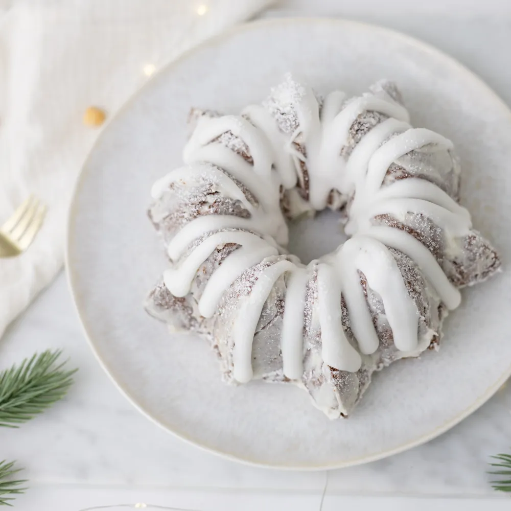 Bakmix vintertårta med hasselnötter & kanel