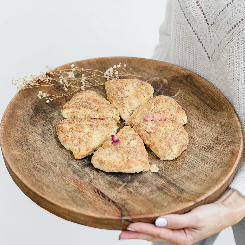 Bakmixa scones med kanelsocker