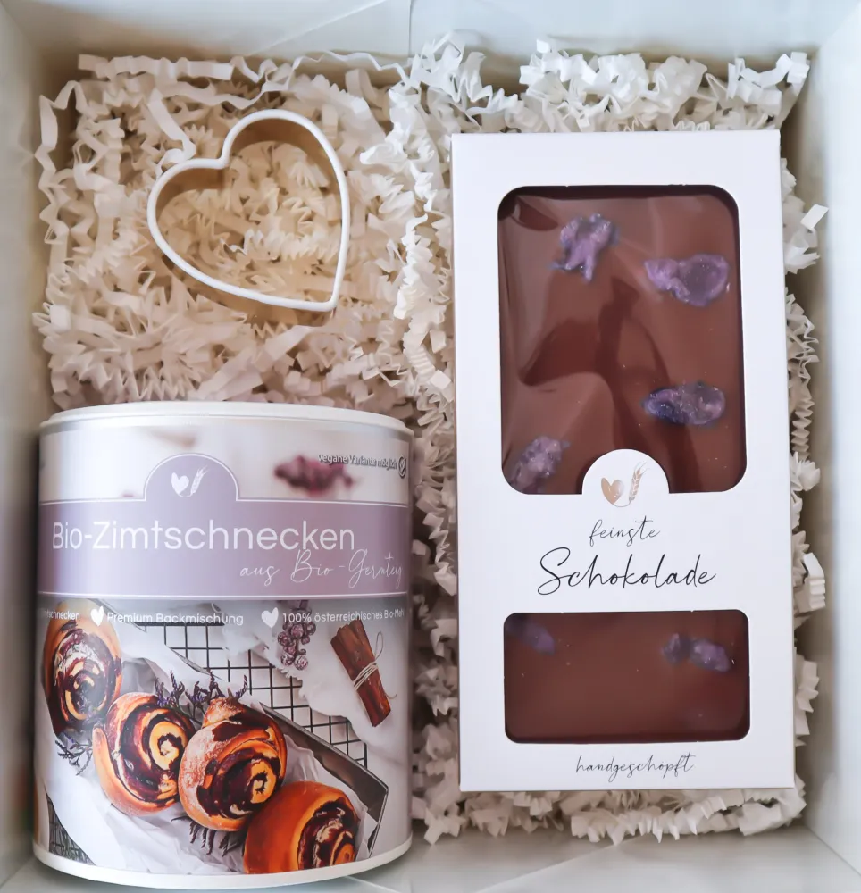 Ekologisk kanelrullelåda med choklad