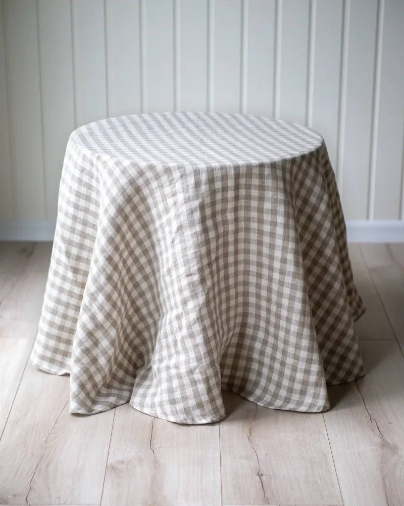 Linneduk Gingham – rutig duk av stentvättad naturlinne 140