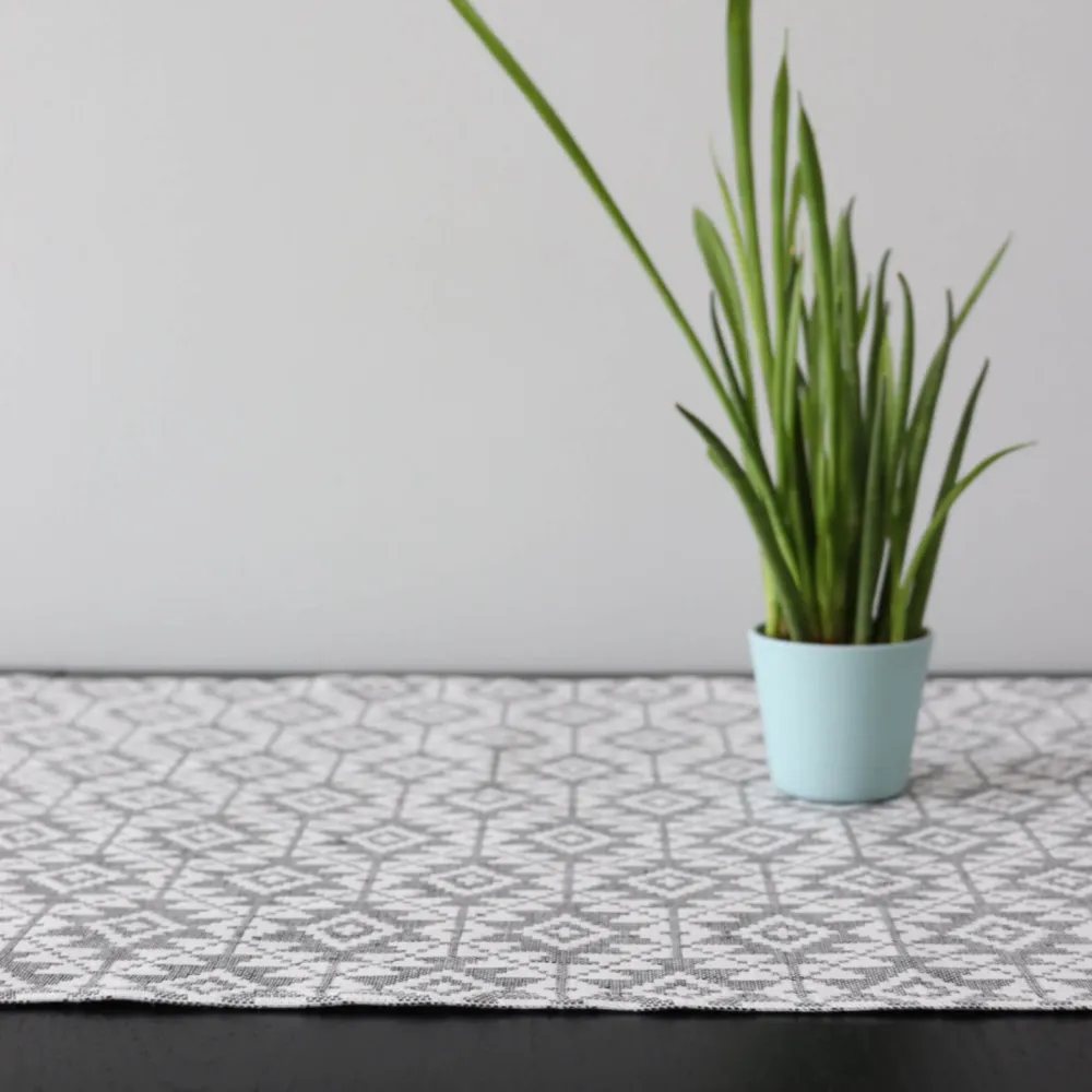 Table Runner Harjumaa Matching Napkins