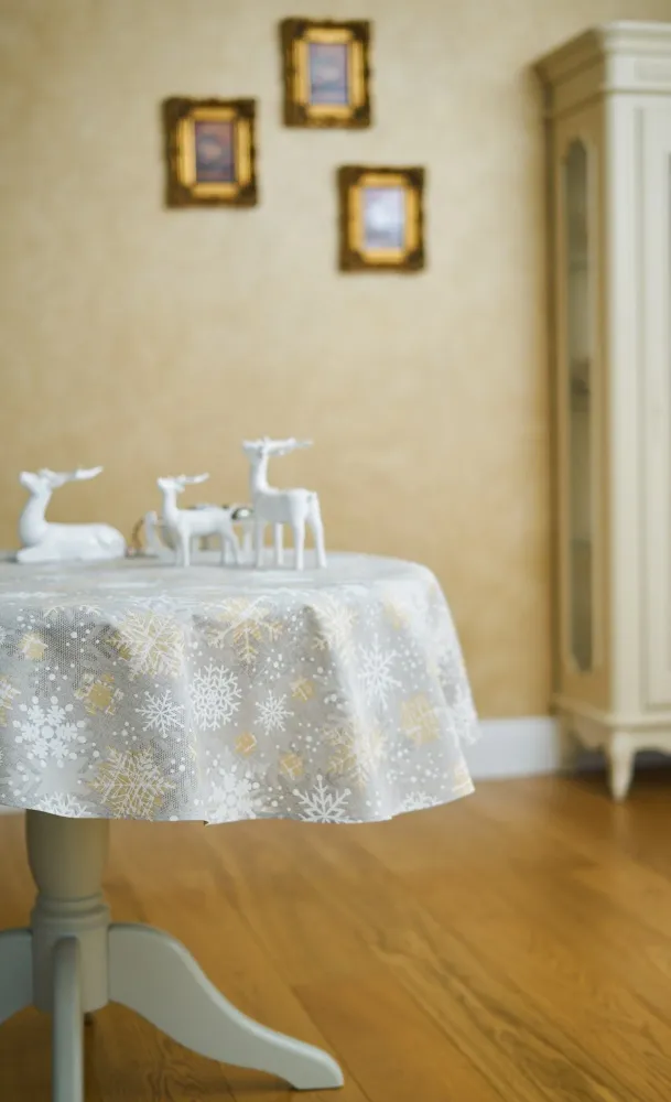 Christmas Motive Snowflakes Round Tablecloth 75in