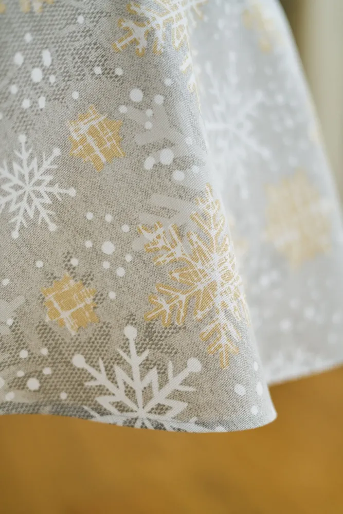 Christmas Motive Snowflakes Round Tablecloth 75in