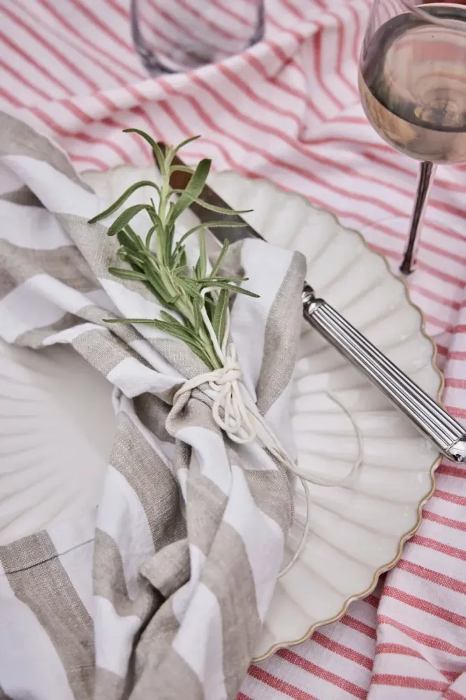 Linen Blend Olivia rund duk Ø140 cm, Off White / Peach