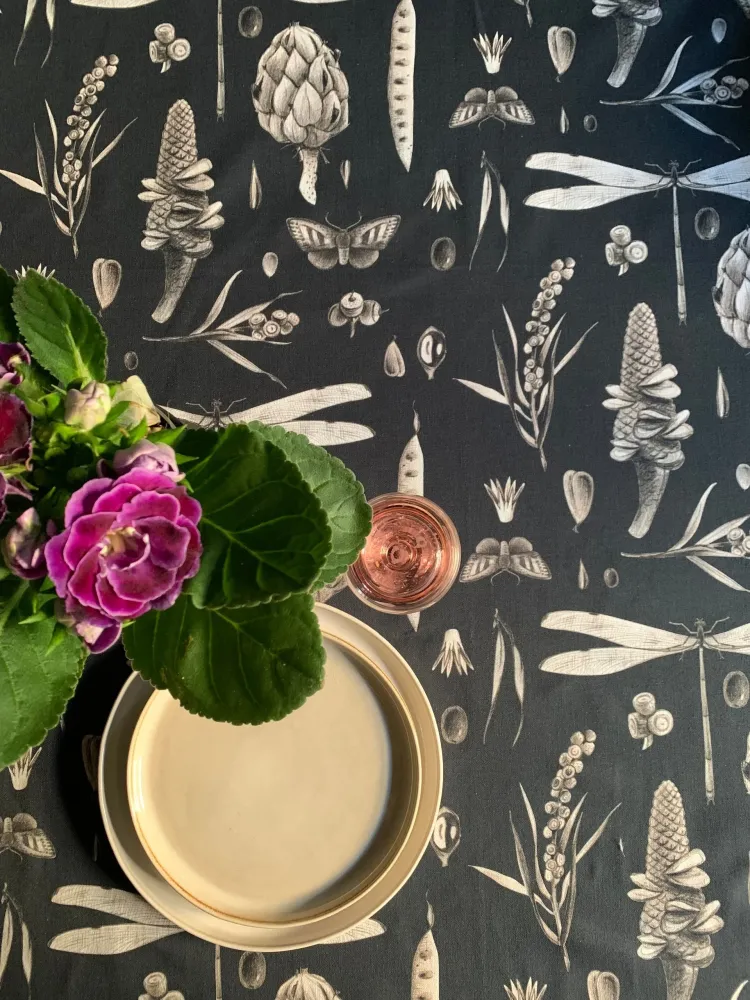 Stain-Resistant Polyester Rectangular Tablecloth - Seeds Carbon 330