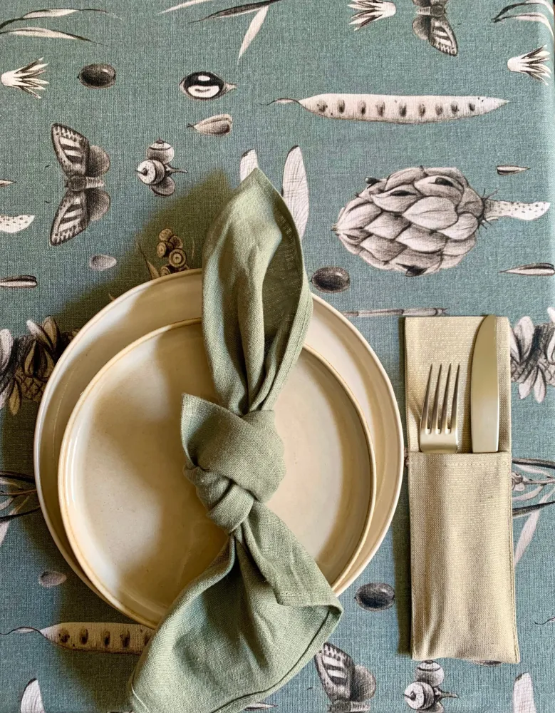 Stain-Resistant Polyester Round Tablecloth - Seeds Aqua 75in