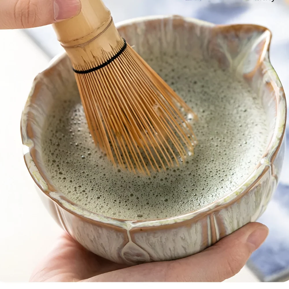Artisan Matcha Place 8-delar – Handgjord Keramikskål (550ml), Bambusvisp & Sikt – Japanskt Teceremonigåvoset Glaserat