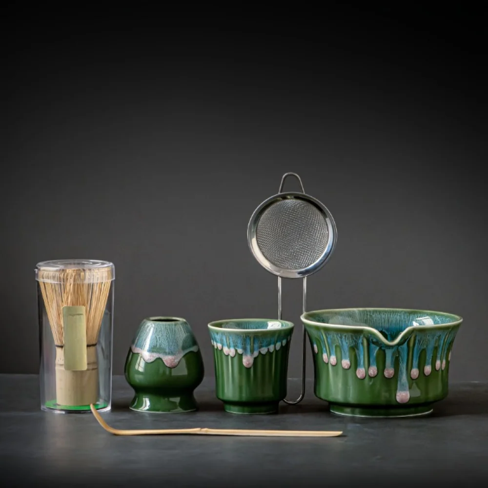 Japanskt Matcha Te Place - 6-delat - Keramisk Matcha Skål, Bambusvisp, Sikt & Sked - Presentset Gron