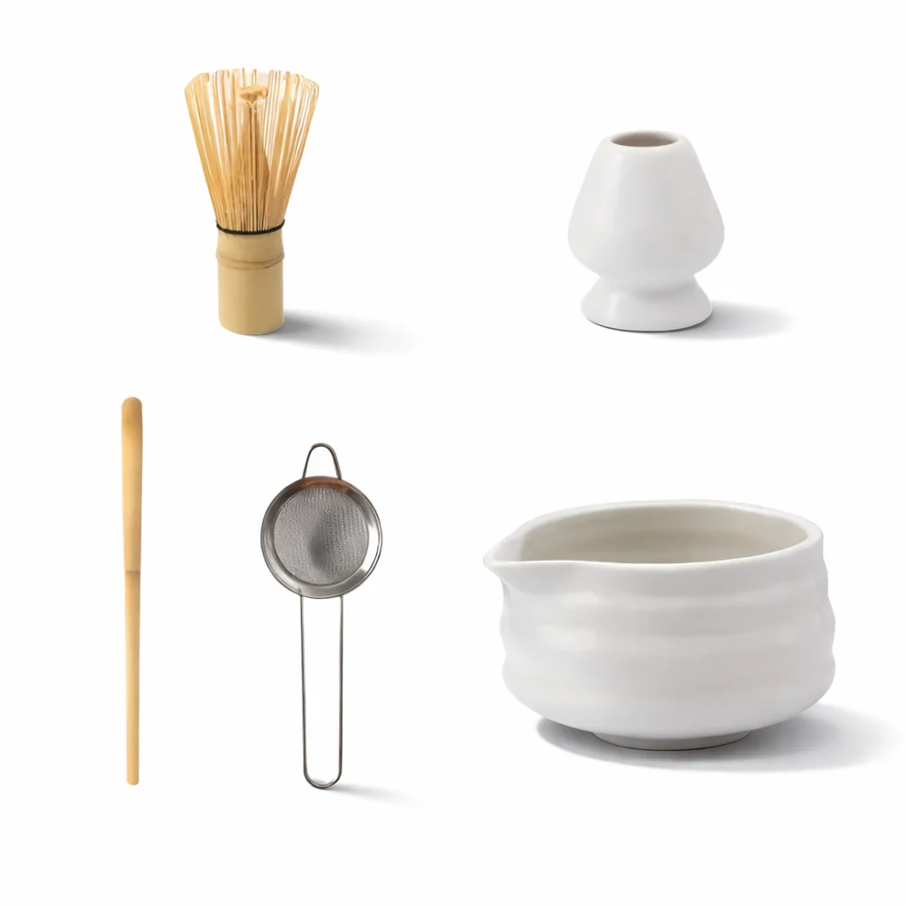 Matcha Te Adjust Vit 5-delat - Keramikskål 460ml, Bambusvisp (Chasen), Hållare & Sikt - Japansk Design