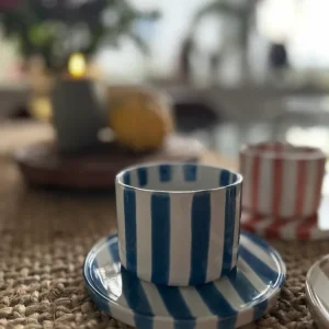 Kopp med fat Monica, randig navy