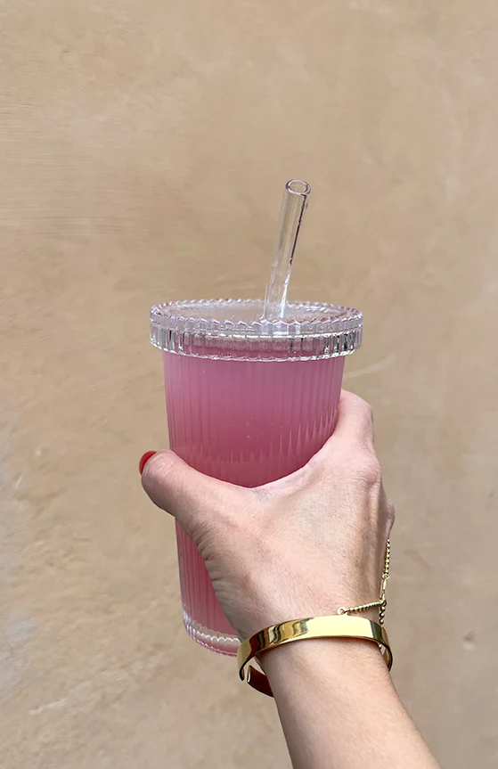 Räfflat drinkglas med lock & sugrör i glas 20 oz Capacity