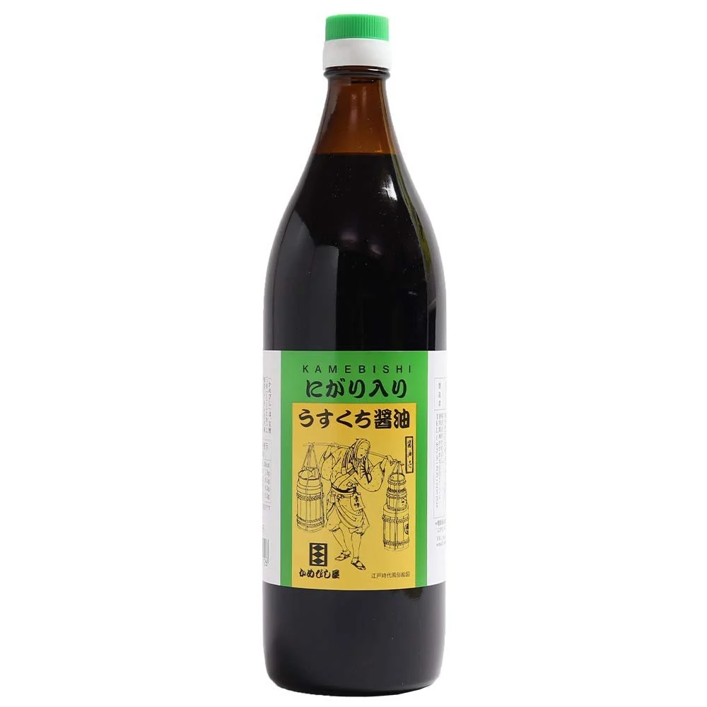 Kamebishi Usukuchi ljus soja med bittern för dashi och gryträtter 900ml