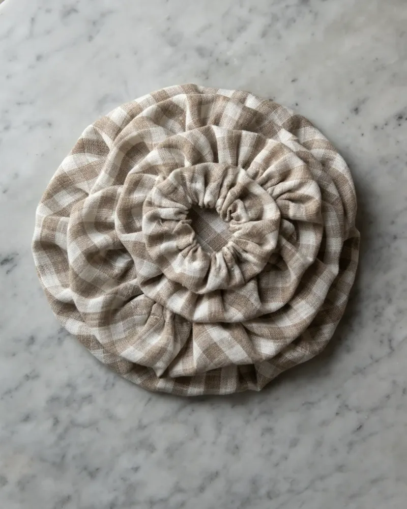 Skålöverdrag i naturlinne (30 cm) | Rutig