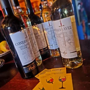 Condestavel mix- Låda med 3 röda viner och 3 vita viner ( 6 flaskor)