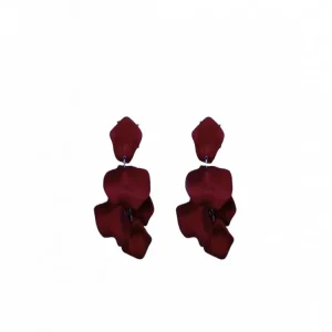 LEAF EARRINGS METALLIC WINE RUBY